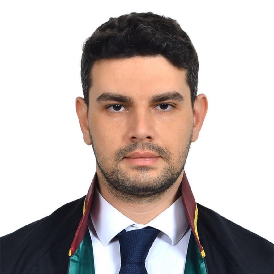 Av. Mustafa AKCAKUS - Founding Attorney, Mona Hukuk